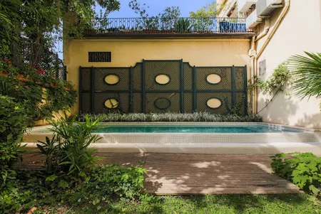 STYLISH & LUXURIOUS ABODE IN THE HEART OF FLORENCE