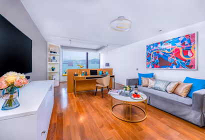 Connaught Road W Residences