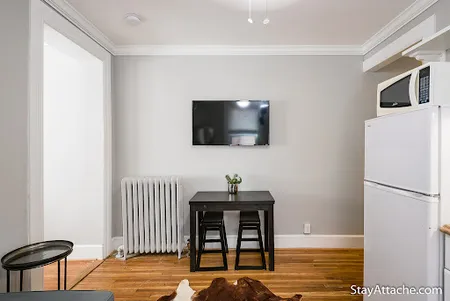 O Street NW Apart