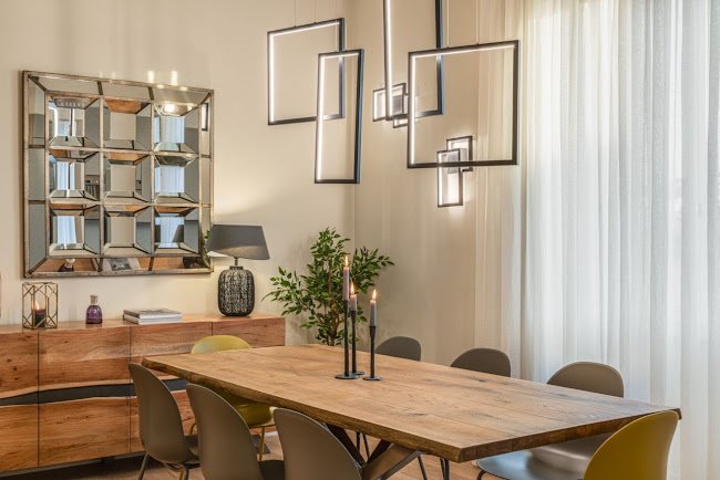 A LUXURY ABODE IN A BEAUTIFUL HISTORIC PALAZZO