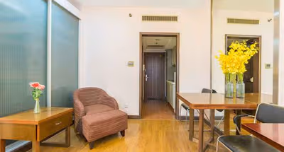 West Yan'an Road Station Apartments