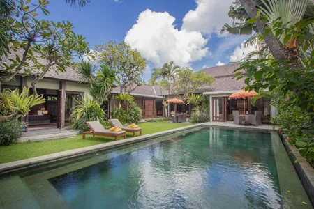 A Glamorous Family Villa With Outstanding Style