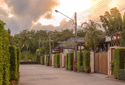 Rawai VIP Villas, Kids Park & Spa (6 Bed)