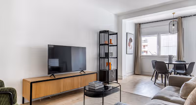 Nova Esquerra de l'Eixample Serviced Apartment