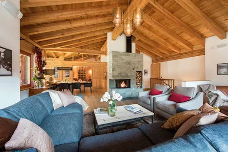 A 10 Bedroom Grand Chalet in Matterhorn Capital
