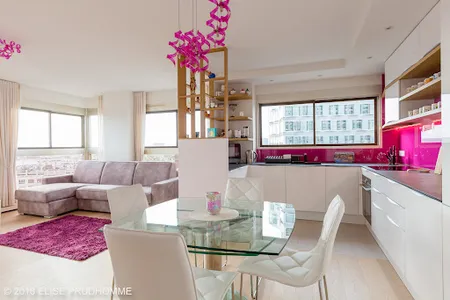 Located on 15th floor-Superb view in the heart of Paris