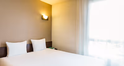 Superior bedroom in Vanves Porte de Versailles, Champs Elysees