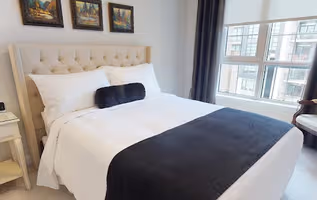 The Renaissance Oak Park