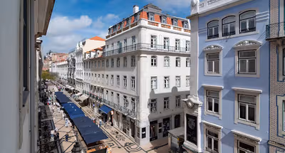 Zoom Serviced Apartments