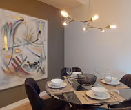 Bronte Road Service Apartment