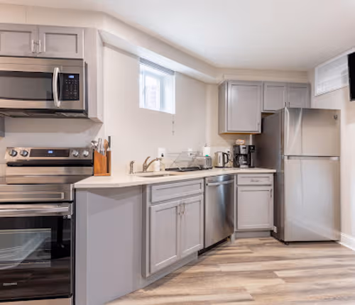 133 7th Street SE Unit 1