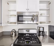 Washington Ave Apartment