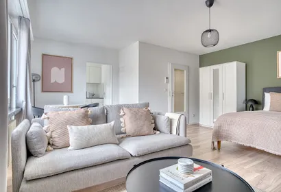 Hegenheimerstrasse Serviced Apartments