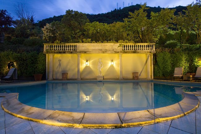NEO CLASSICAL VILLA WITH PRIVATE SALT WATER POOL