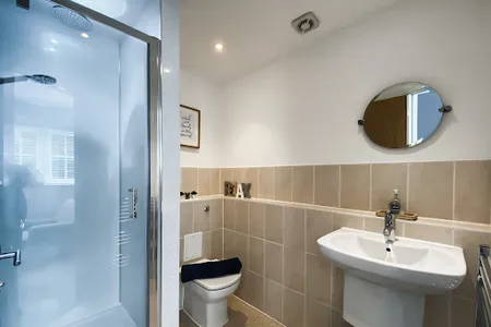 King sized bedroom at The Chaucer