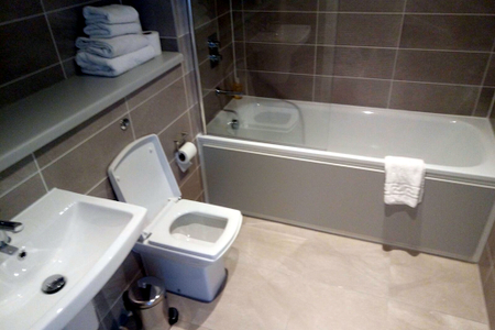Fully furnished bathroom at Apartments in Salford Manchester