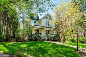 206 E Jefferson Street
