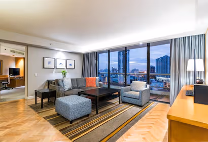 Narathiwas Rajanagarindra Serviced Apartments