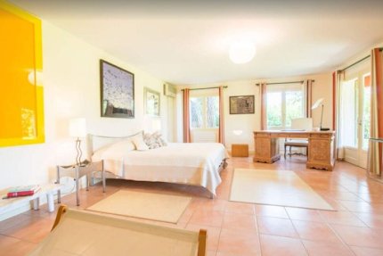 A 350m2 Magnificent Villa With Private Swimming Pool in Private Domain