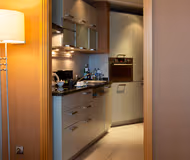 Jose Marti Street Service Apartment