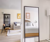 Washington Blvd Apartment