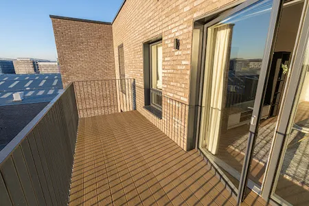 2 bed 2 bath Colindale