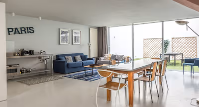 160M2 skylit home Port d'Orleans