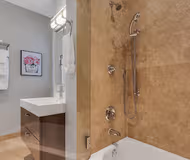 East Serviced Apartment