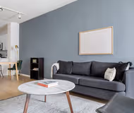 Glencoe Ave Apartment