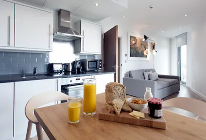 Aparthotel Adagio at Great West Road Brentford