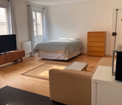 RUE DE L ISLY AIR CONDITIONED CHAMPS ELYSEES