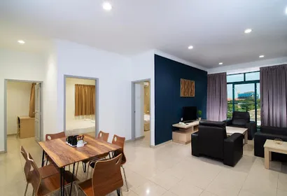 Jalan Pantai Molek Apartments
