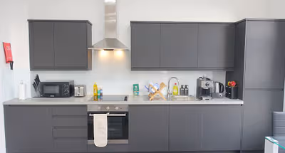 Feltham Serviced Apartment
