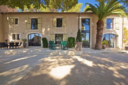 A Luxury Retreat in the Provence des Alpilles