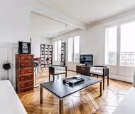 Stones Throw From Lush&Lovely Luxembourg Gardens