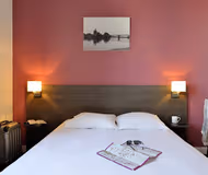 Bedroom at Toulouse Saint Cyprien