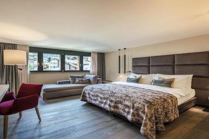EXCEPTIONAL PENTHOUSE IN PRIME LOCATION-CENTRAL ZERMATT