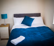 Double bed bedroom at Baystays Scenic View