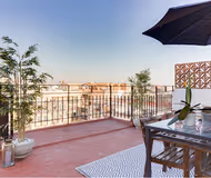 Carrer Rocafort Serviced Apartment, Barcelona
