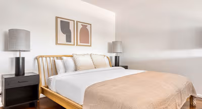 Louise Ave Apartment