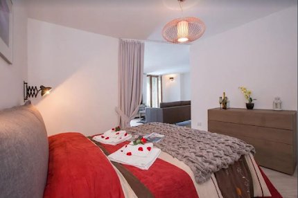 Lap up Some Menaggio fun and Lake Como Relaxation in This Luxury Family Villa!