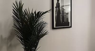 A STONES THROW FROM PLACE DES TERNES & PLACE D'ETOILE