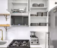 W Monroe St Serviced Apartment