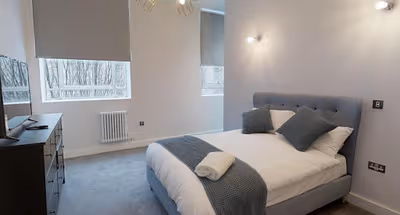 Luxury bedroom at Grand Stay Apartments Birmingham