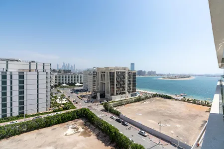 Fully Furnished One Bedroom Apartment On Crescent Road