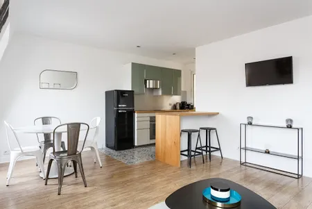 Comfy living area at Saint Honore Serviced Apartment, Champs Elysees