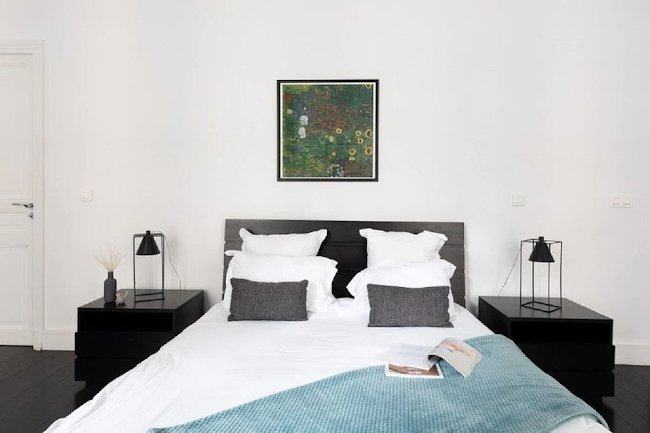 165M2 LAVISH ABODE-AVE MONTAIGNE & CHAMPS ELYSEES