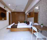 Bandra East Serviced Apartments