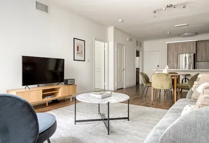 Playa Vista Dr Serviced Apartment
