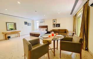 Serviced Apartments near  Huda Metro Station